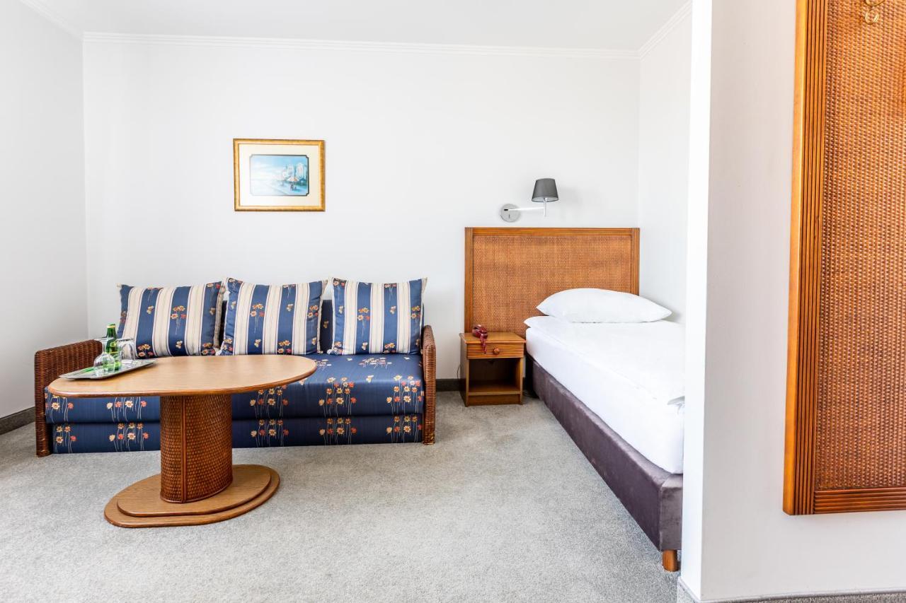 Hotel Pod Zlota Roza Kielce Luaran gambar