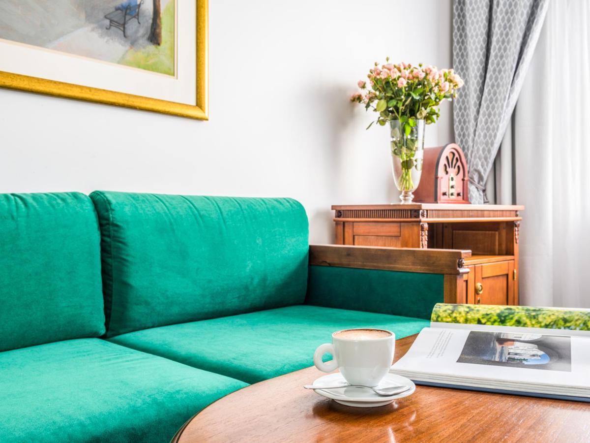 Hotel Pod Zlota Roza Kielce Luaran gambar