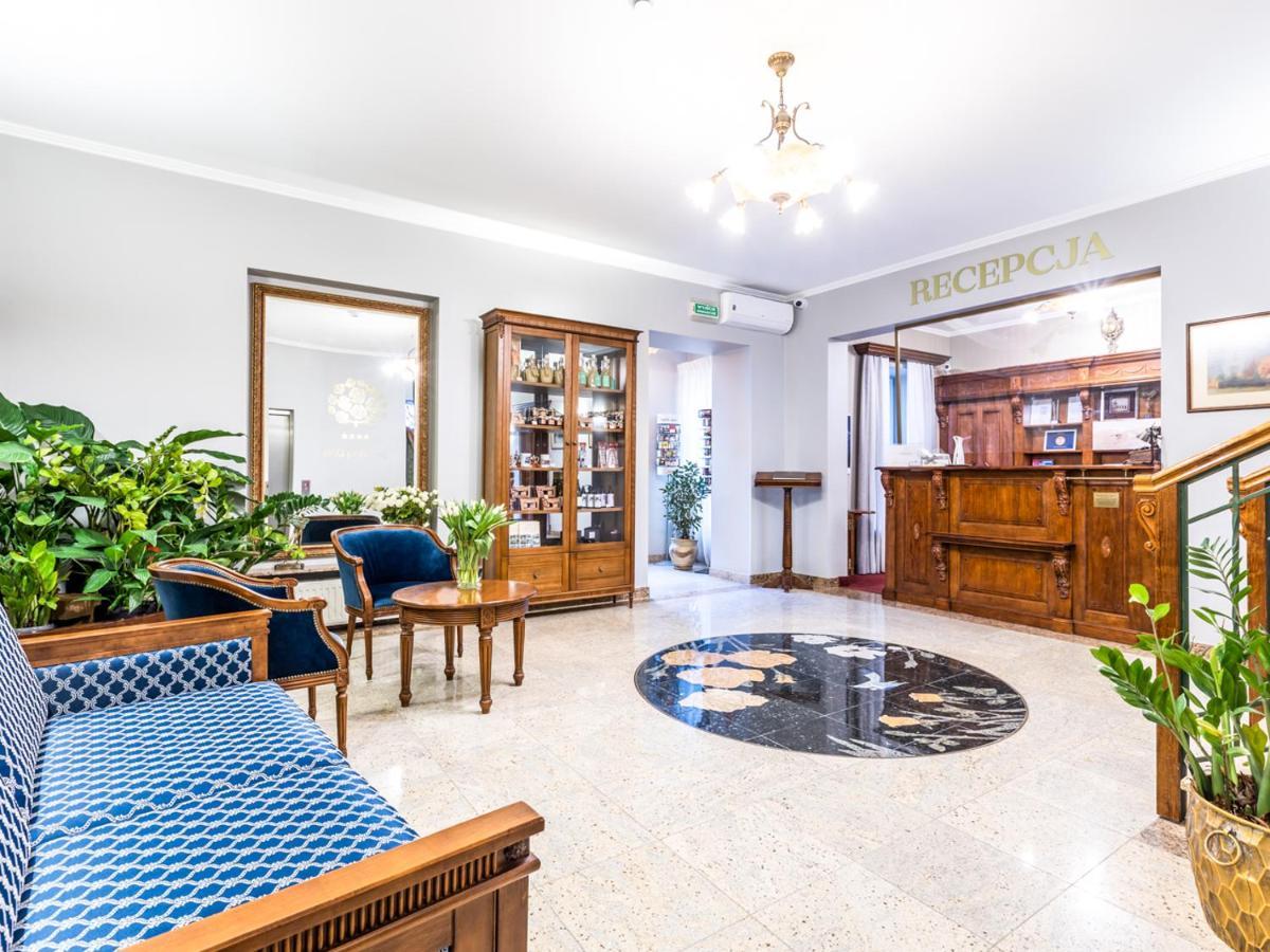 Hotel Pod Zlota Roza Kielce Luaran gambar